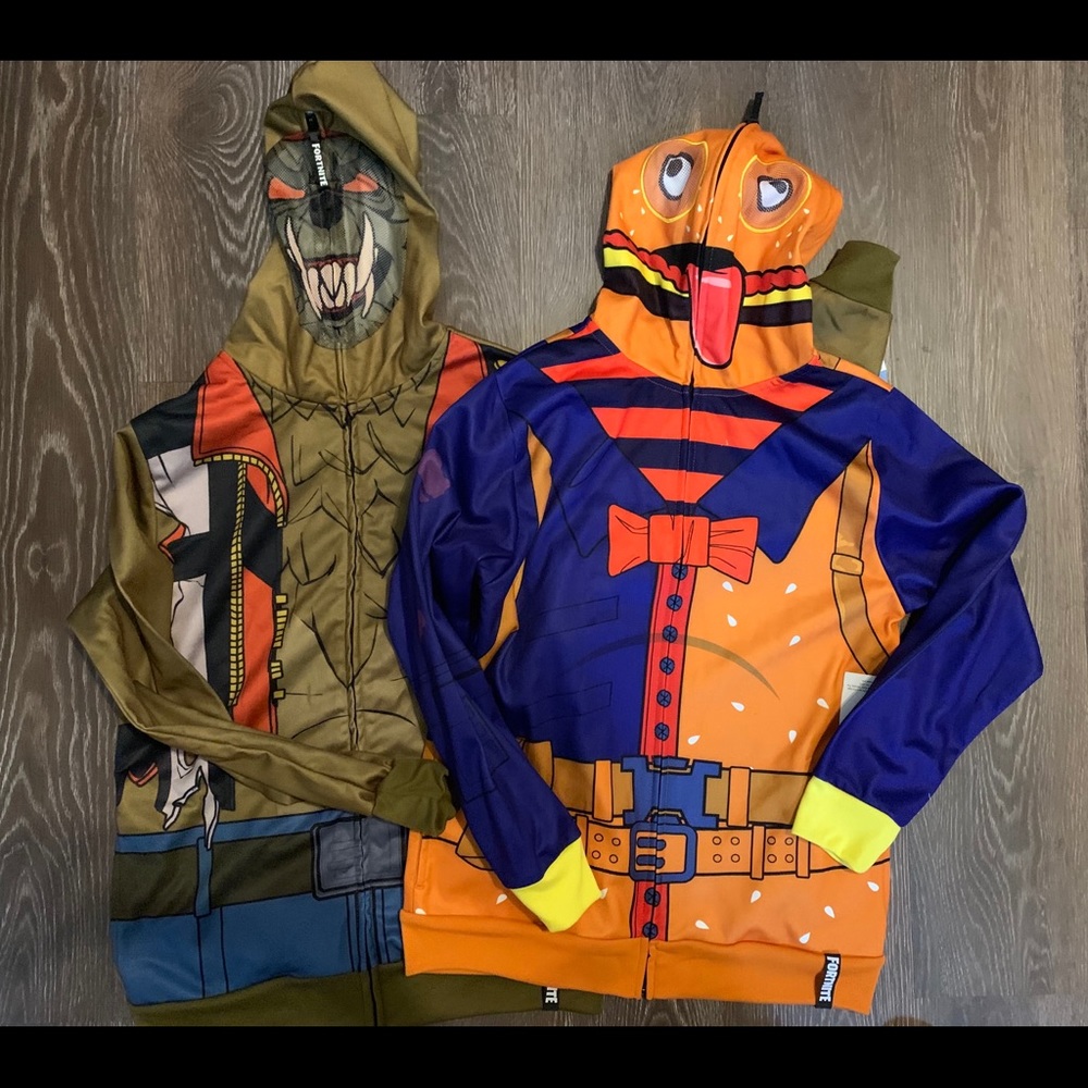 Fortnite See of two new zip up sweaters Xl
